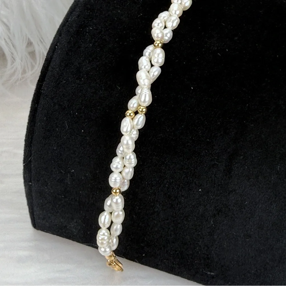 Vintage Avon Faux Pearl and Goldtone twisted Bracelet